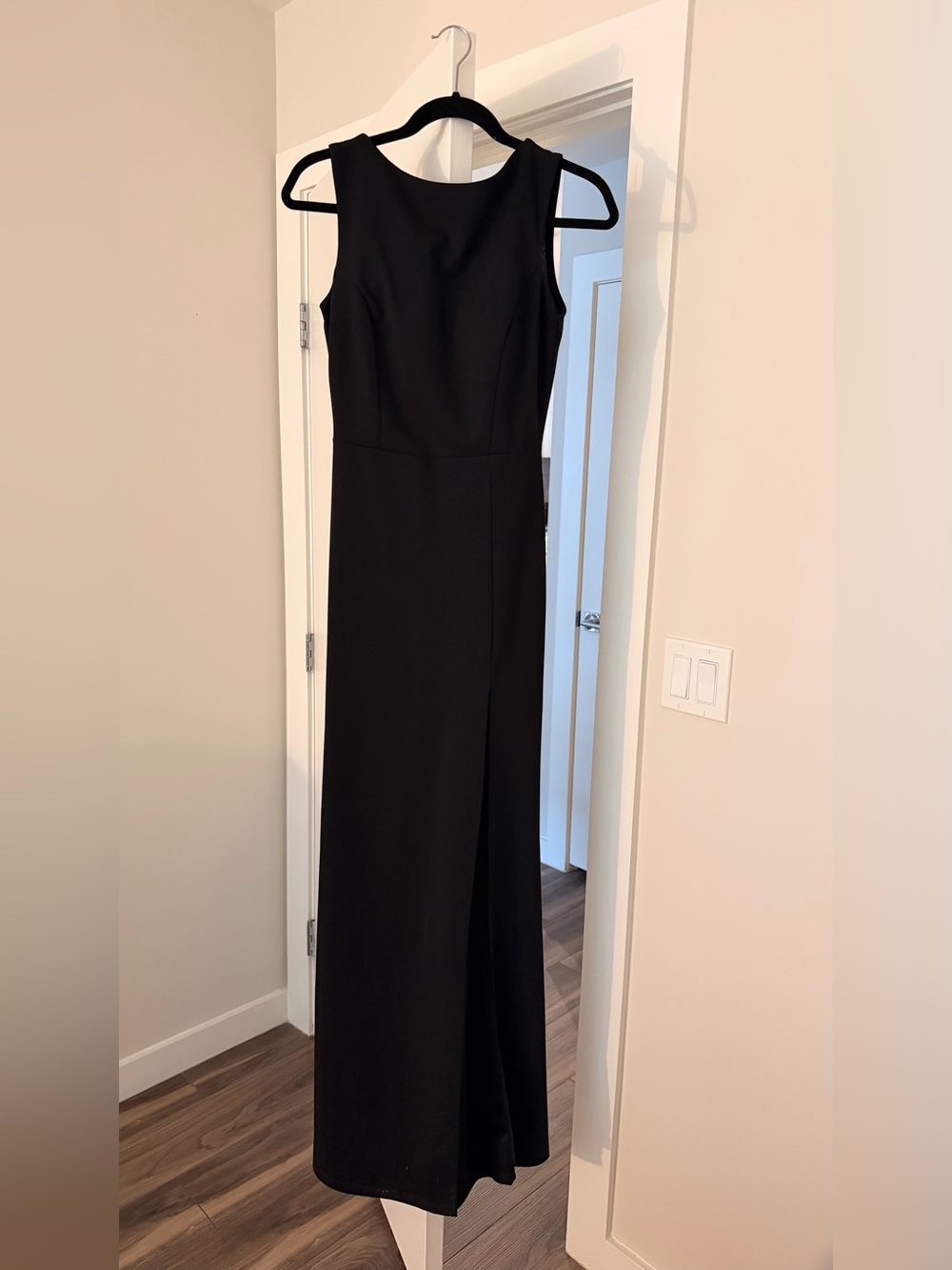 Open Back Windsor Black Sleeveless Maxi Gown